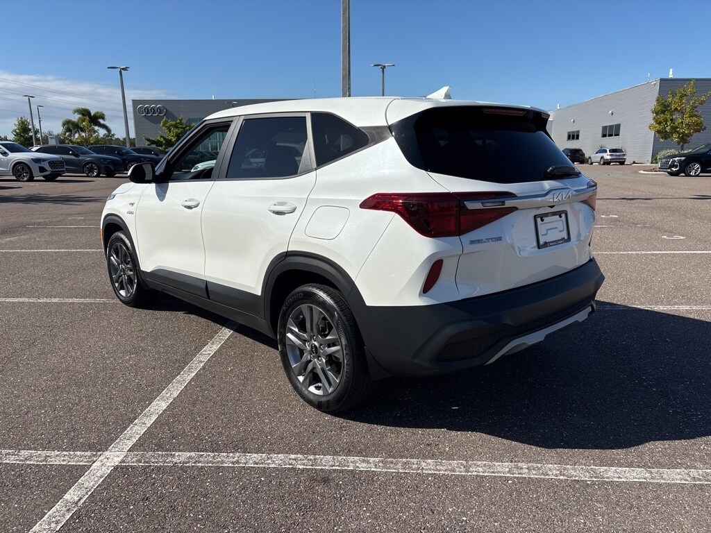 Used 2023 Kia Seltos LX SUV