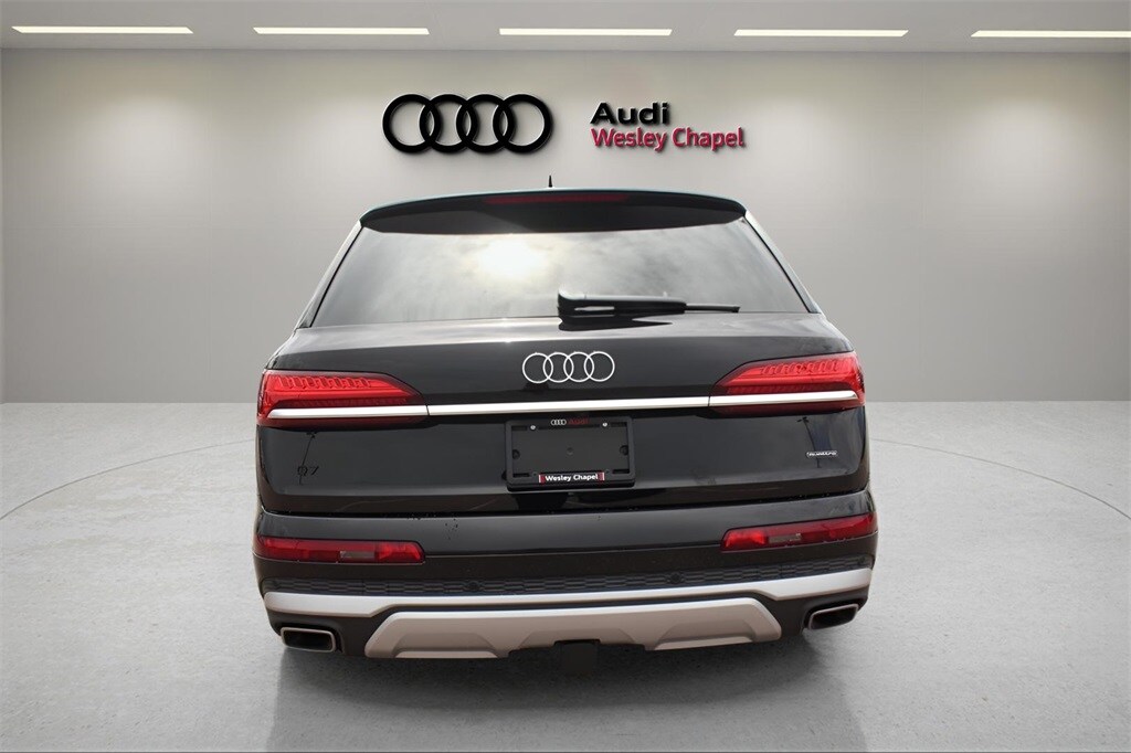 New 2025 Audi Q7 55 Premium Plus SUV