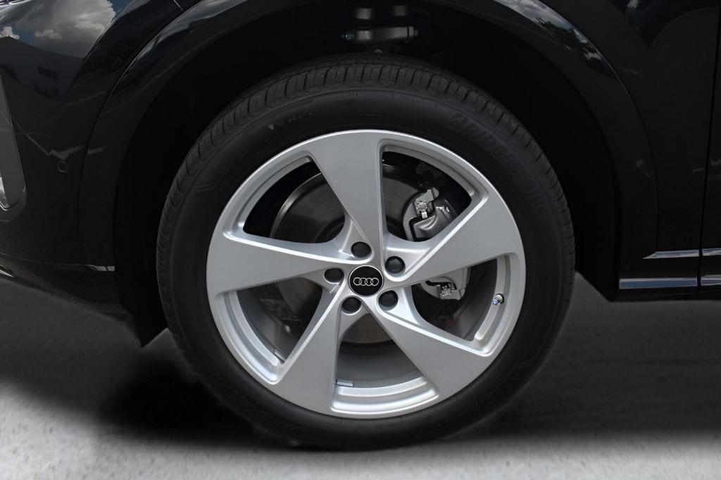 2025 Audi Q5 Premium Plus - Photo 9