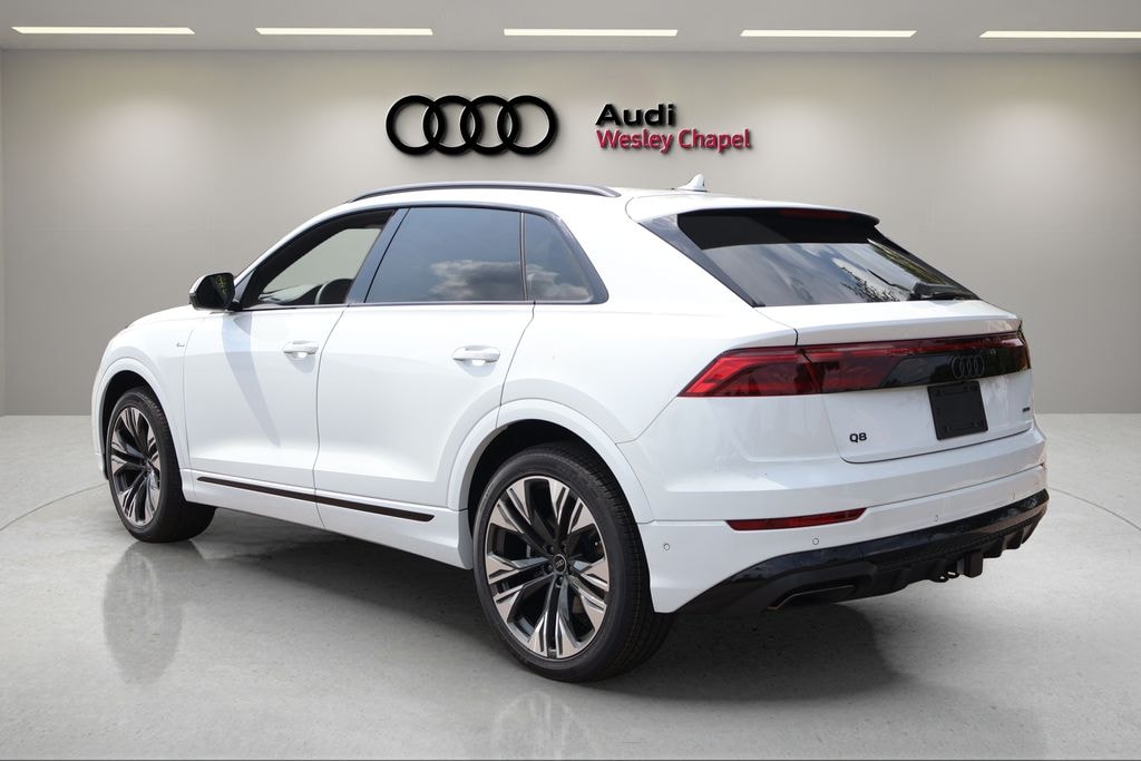 New 2026 Audi Q8 SUV