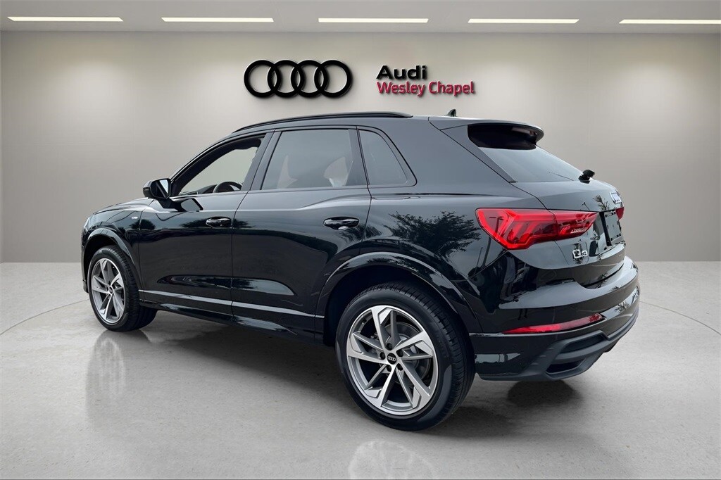 2025 Audi Q3 Premium S line photo 2