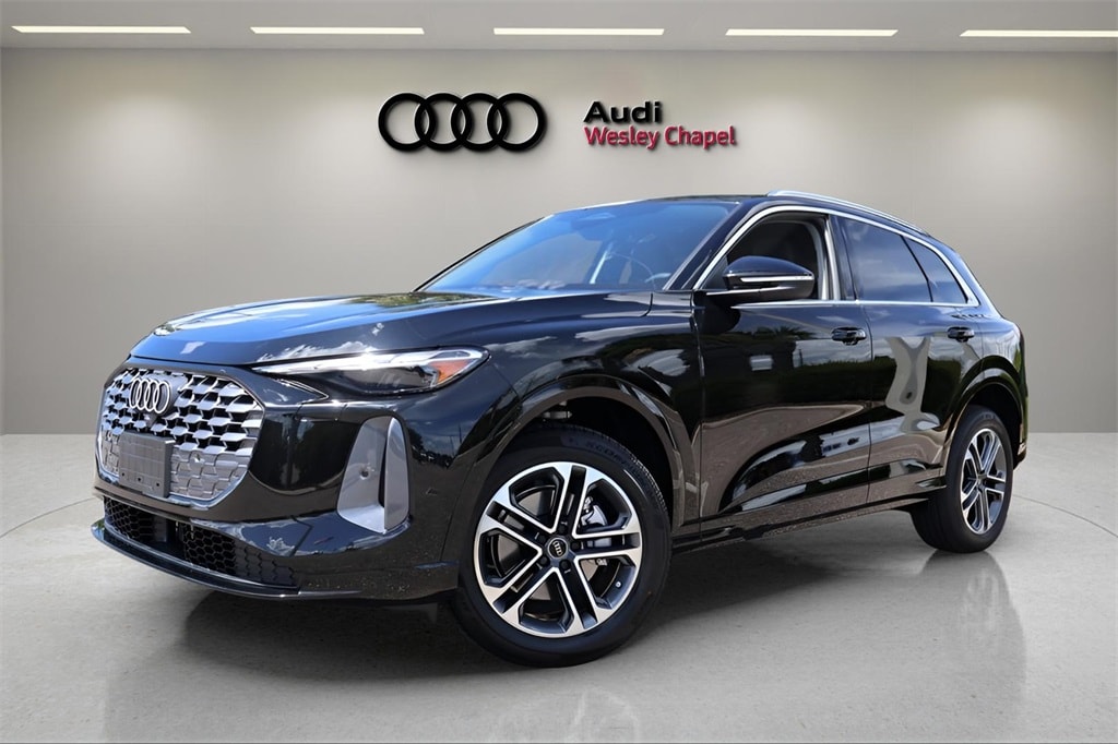 2025 Audi New Q5 Premium's photo