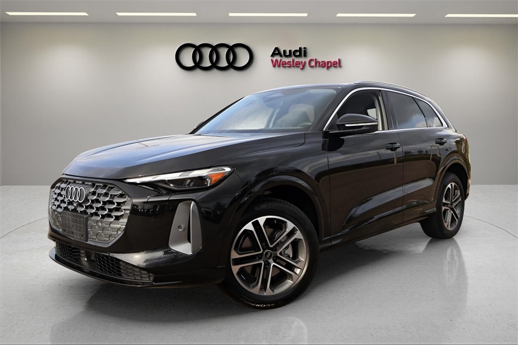2025 Audi New Q5 Premium's photo