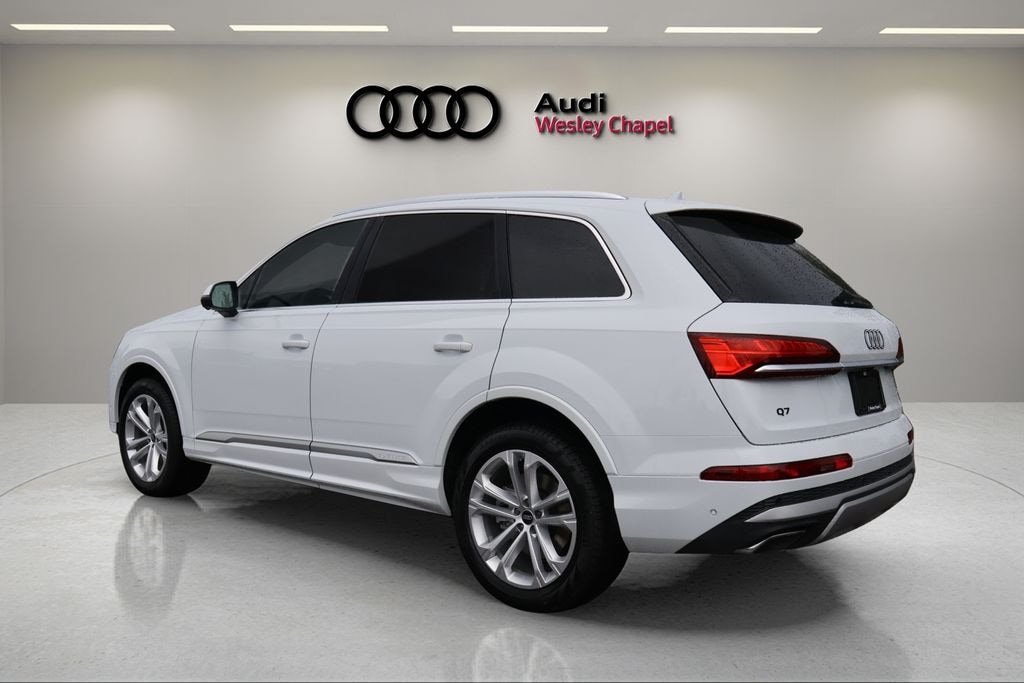 New 2026 Audi Q7 45 Premium Plus SUV