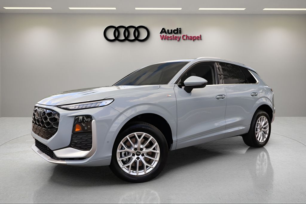 2026 Audi Q3 S line quattro's photo