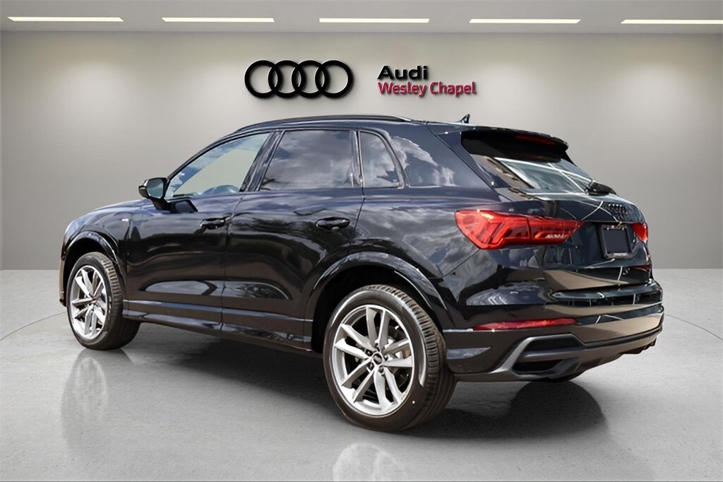2025 Audi Q3 Premium S line photo 3
