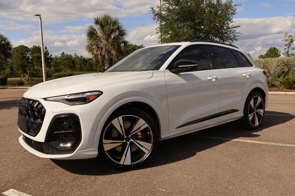 2026 Audi SQ5 Premium Plus quattro's photo