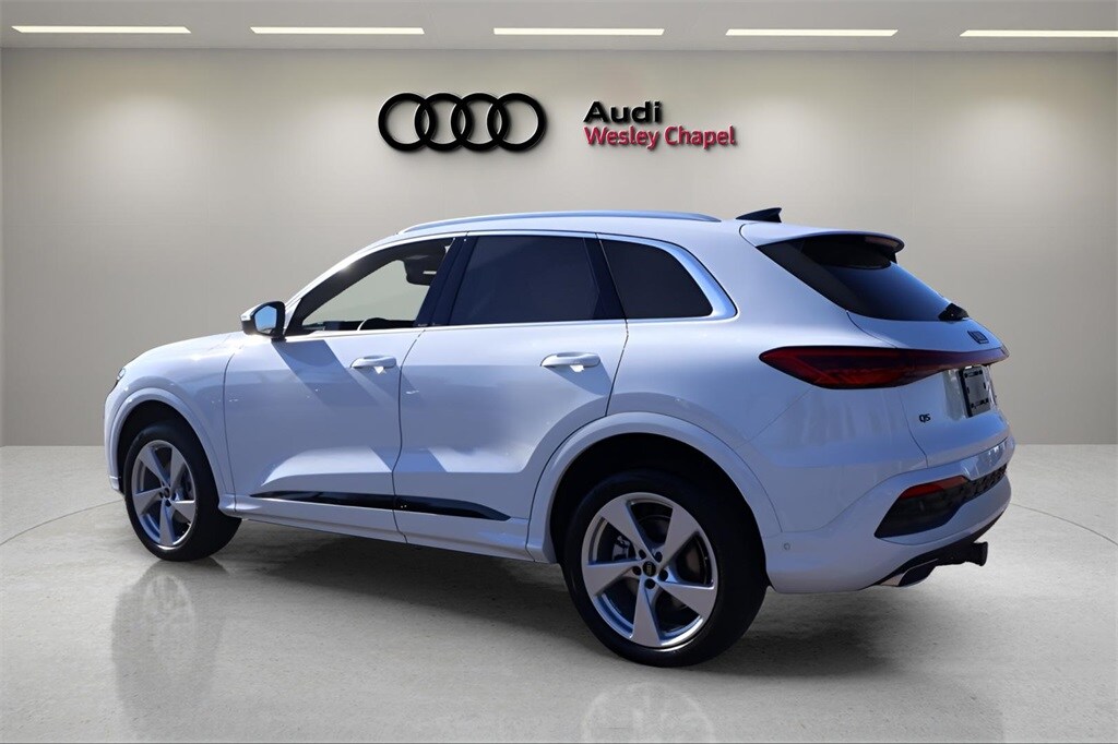 2025 Audi Q5 2.0T Premium Plus photo 2