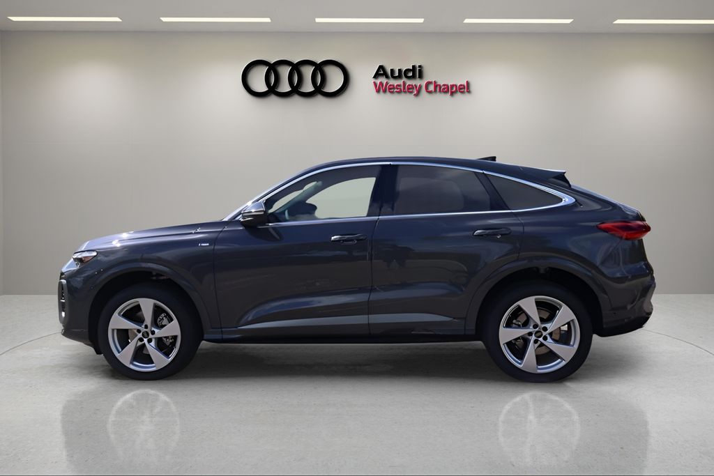 2025 Audi Q5 Sportback Premium Plus - Photo 2