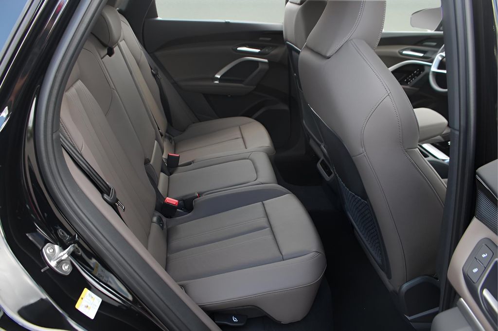 2025 Audi Q5 Premium Plus - Photo 16