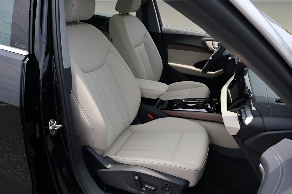 2025 Audi A5 Premium - Photo 17