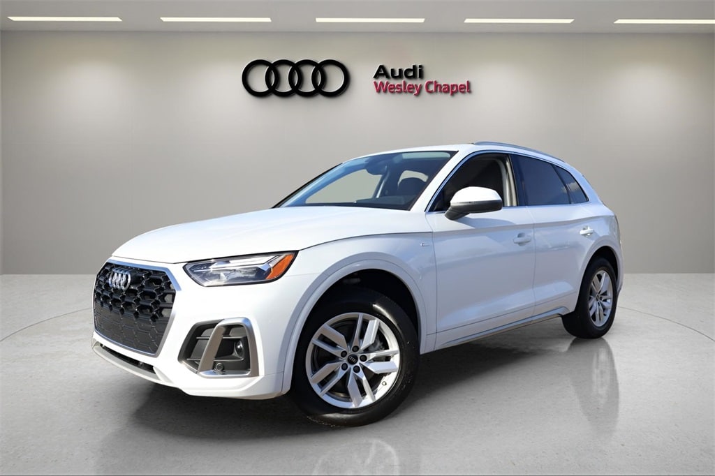2023 Audi Q5 Premium's photo