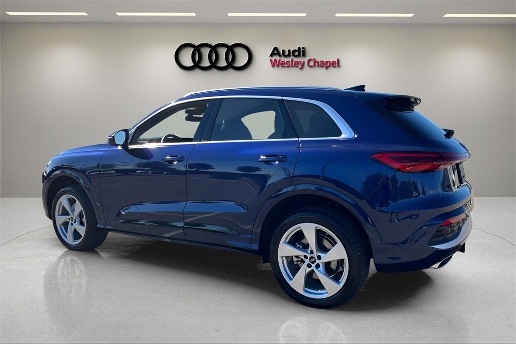 2025 Audi Q5 2.0T Premium Plus photo 3