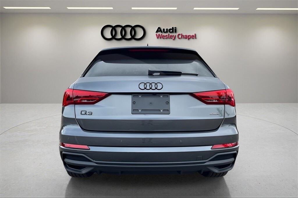 2025 Audi Q3 45 TFSI S line Premium Plus photo 3