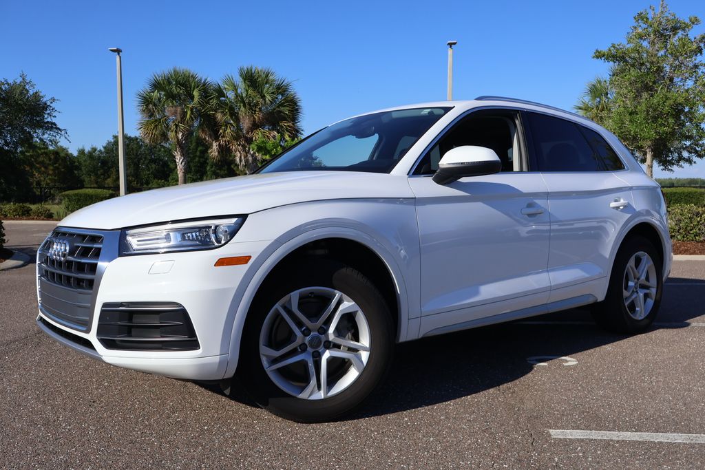 2019 Audi Q5 2.0T quattro S tronic Premium's photo