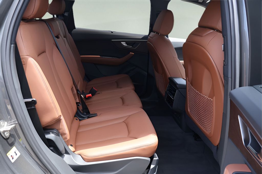 2026 Audi Q7 Premium Plus - Photo 18