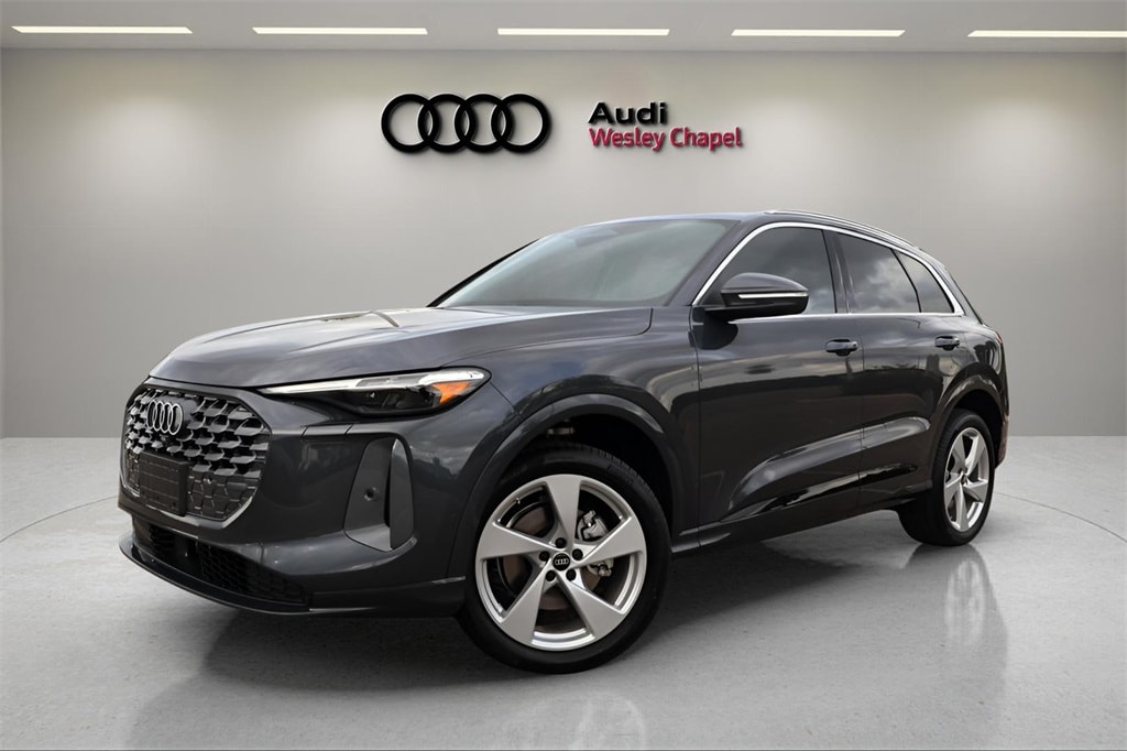 2025 Audi New Q5 Premium Plus's photo