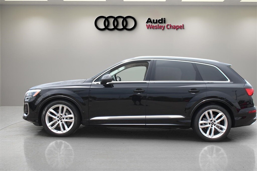 New 2025 Audi Q7 55 Premium Plus SUV