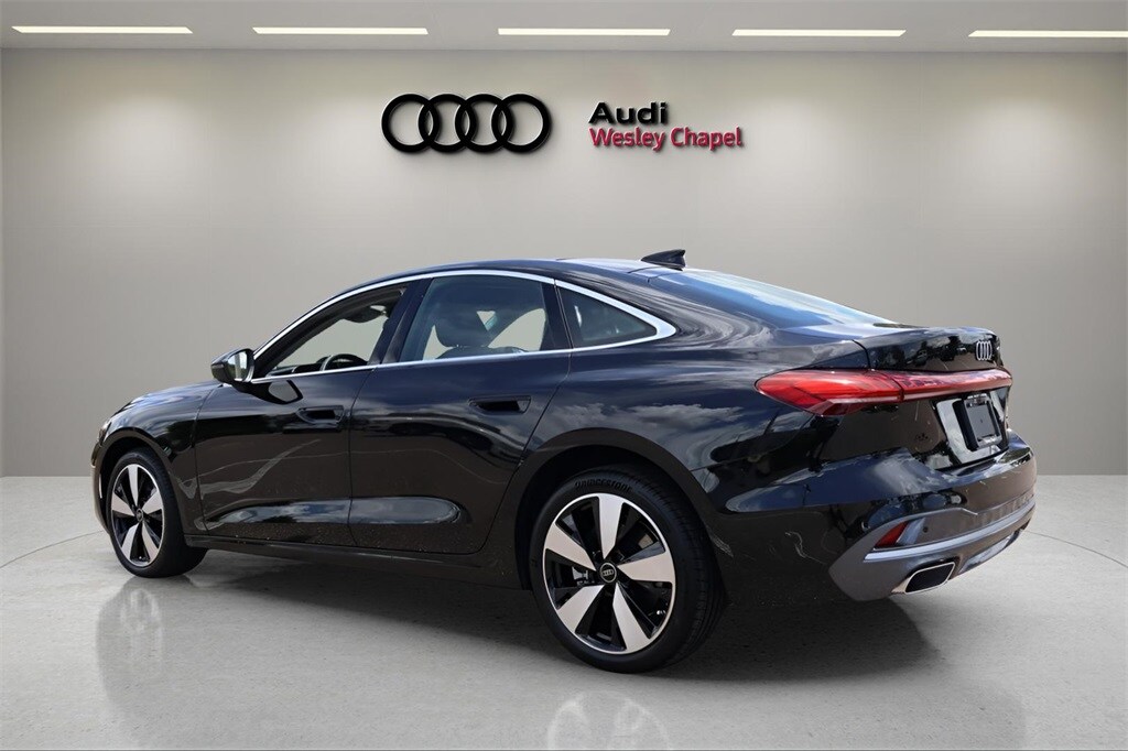 2025 Audi A5 2.0T Premium Plus photo 3