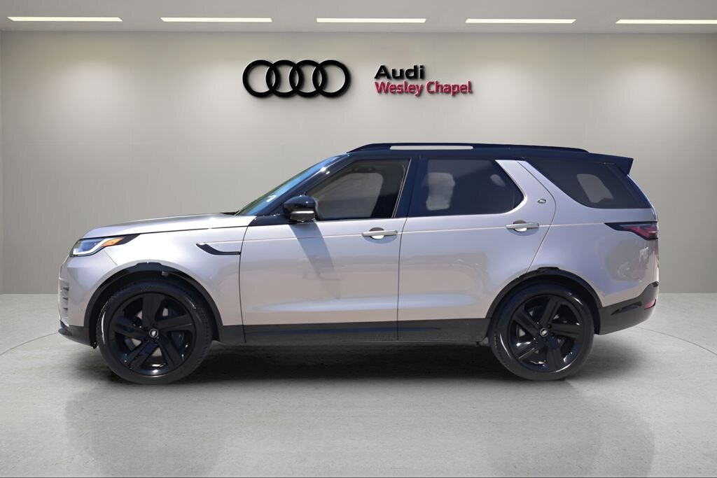 Used 2025 Land Rover Discovery Dynamic SE SUV