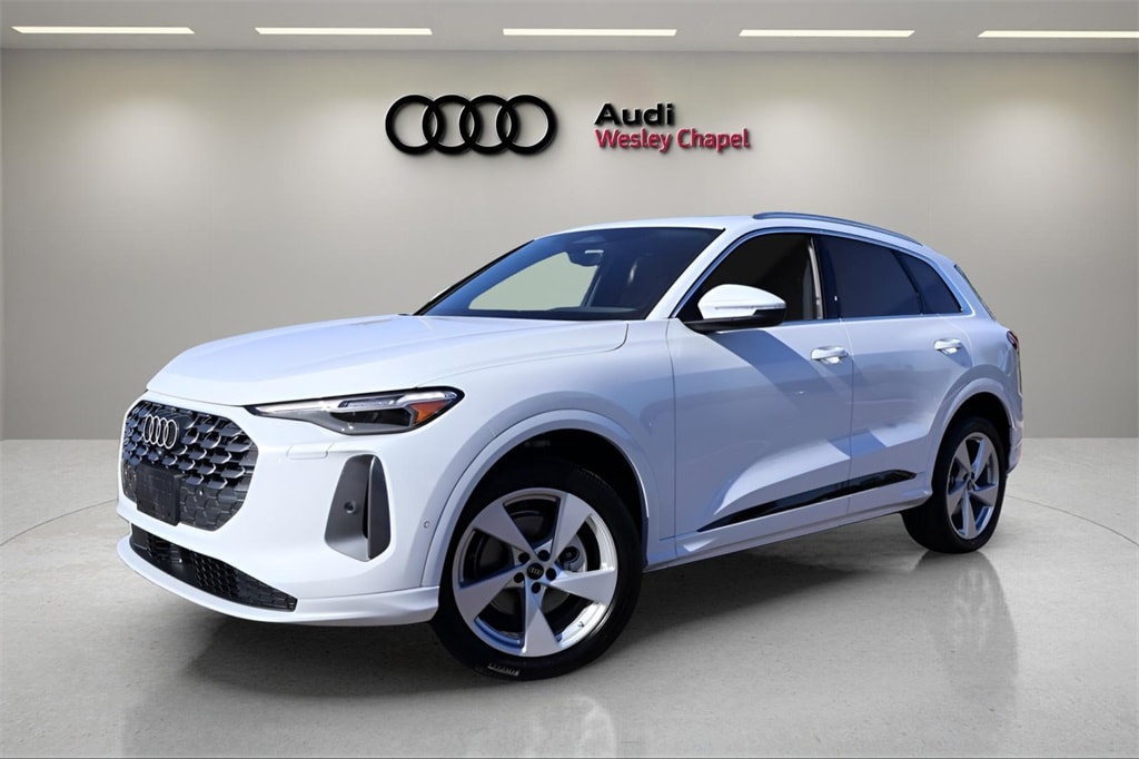 2025 Audi New Q5 Premium Plus's photo