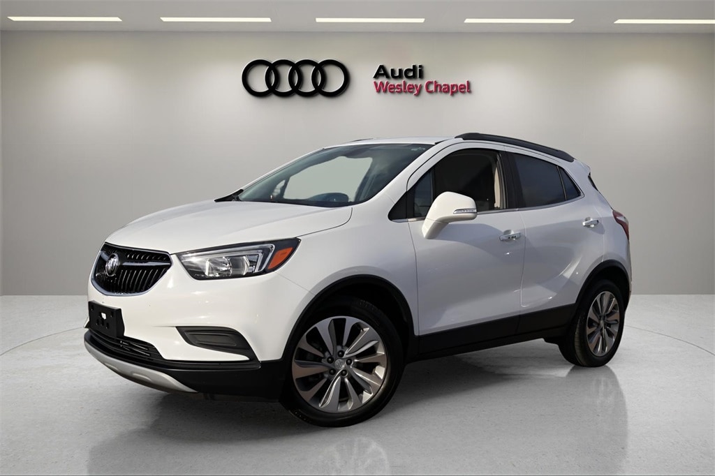 2018 Buick Encore Preferred's photo