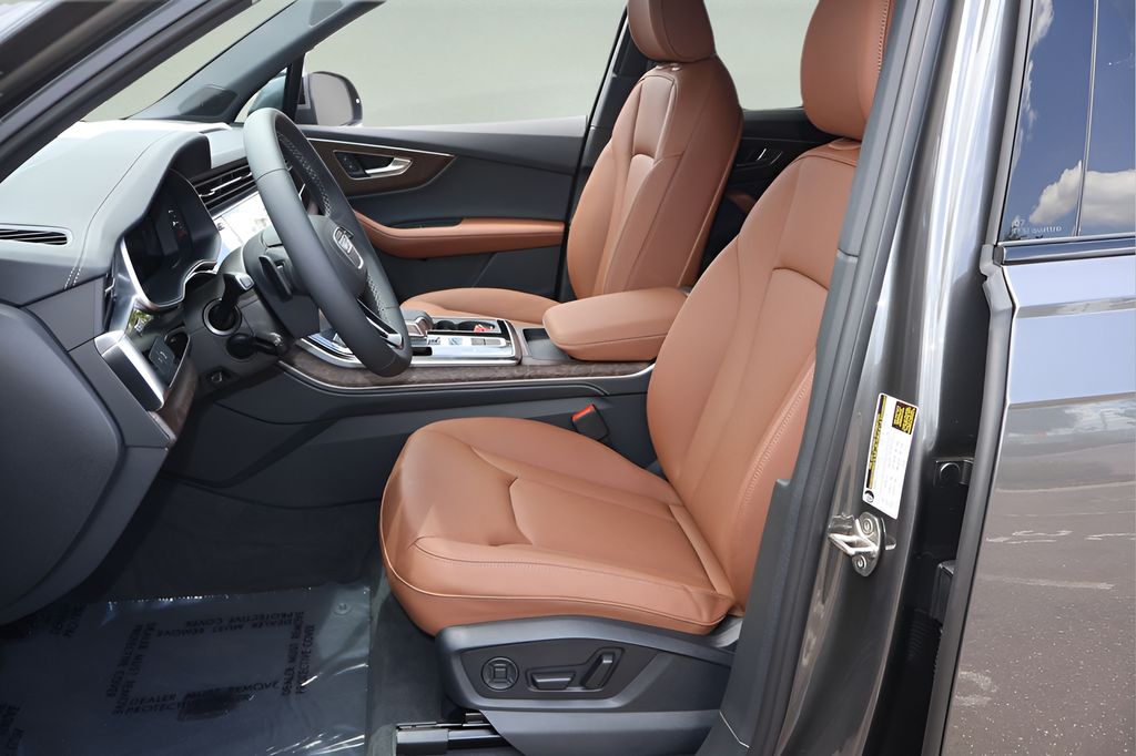 2026 Audi Q7 Premium Plus - Photo 12