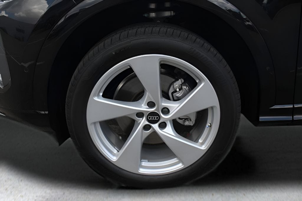 2025 Audi Q5 Premium Plus - Photo 25