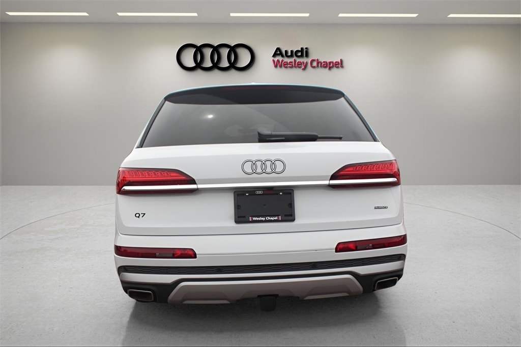 New 2025 Audi Q7 55 Premium Plus SUV