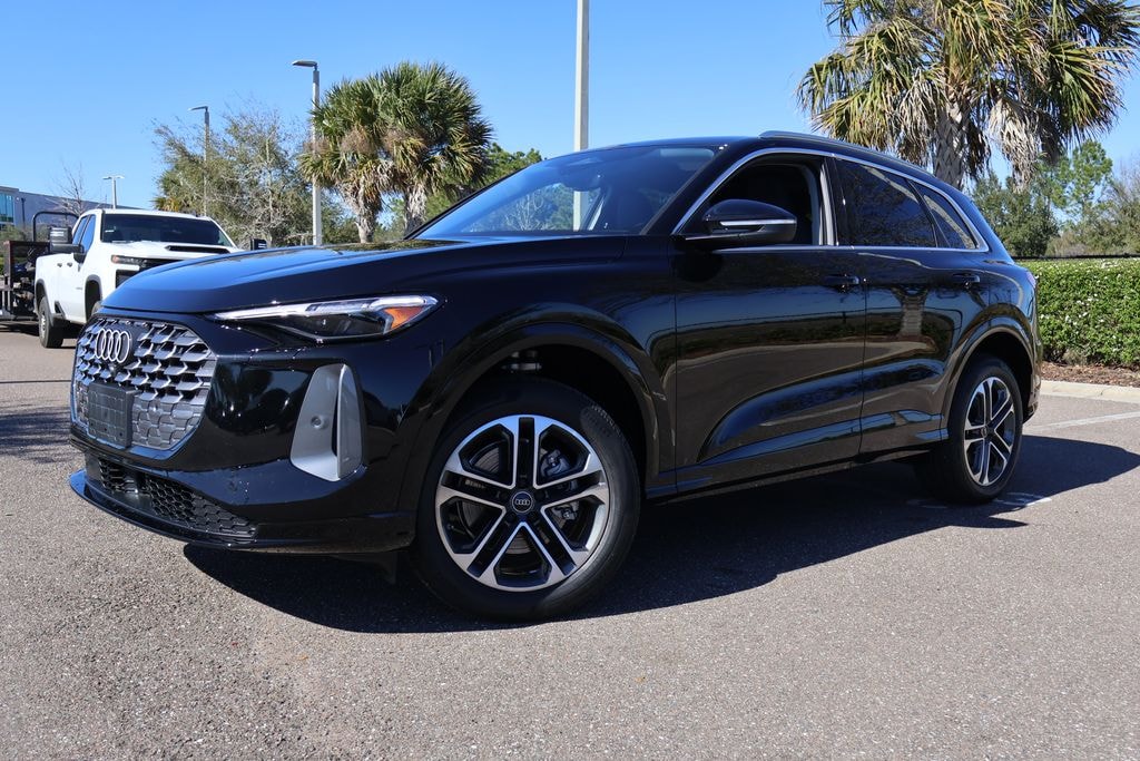 New 2025 Audi Q5 2.0T Premium Plus SUV