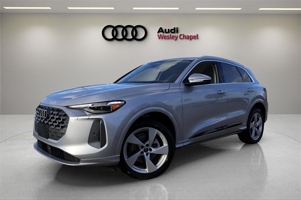 2025 Audi New Q5 Premium Plus's photo