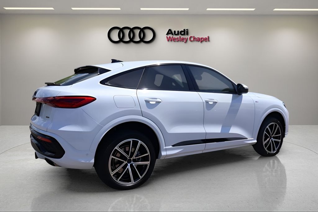 New 2026 Audi Q5 2.0T Premium Plus SUV