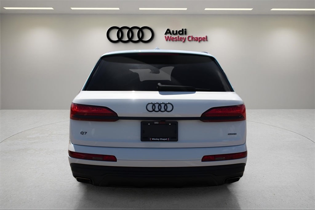 New 2025 Audi Q7 55 Premium Plus SUV