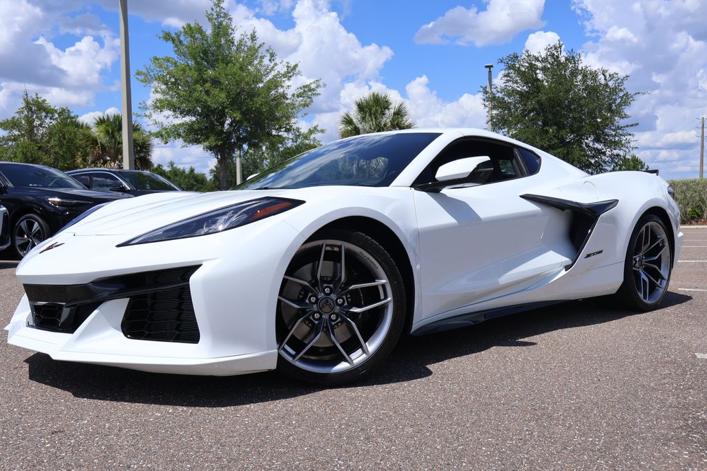 2025 Chevrolet Corvette Z06 Coupe 1LZ's photo