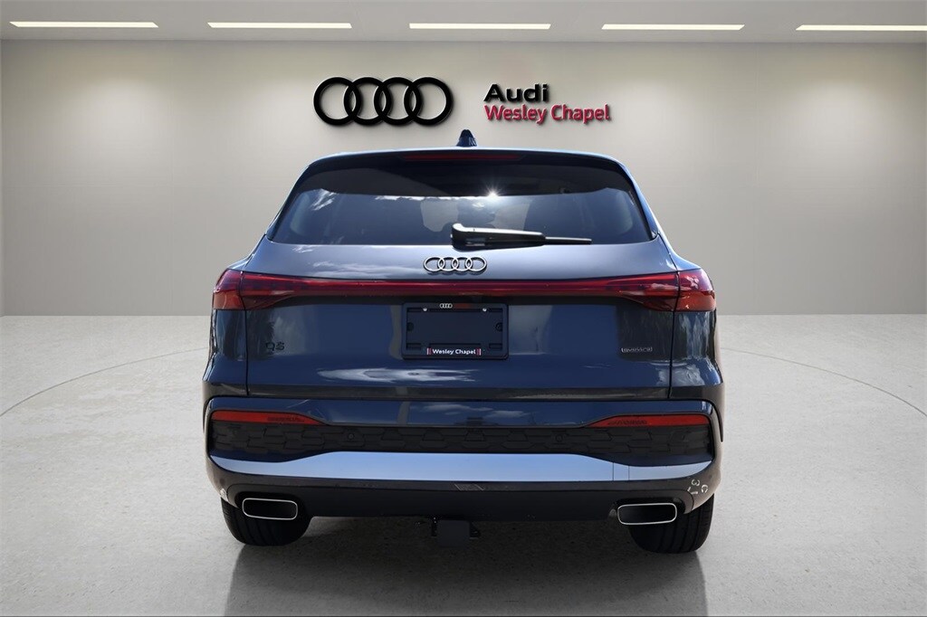2025 Audi Q5 2.0T Premium Plus photo 3