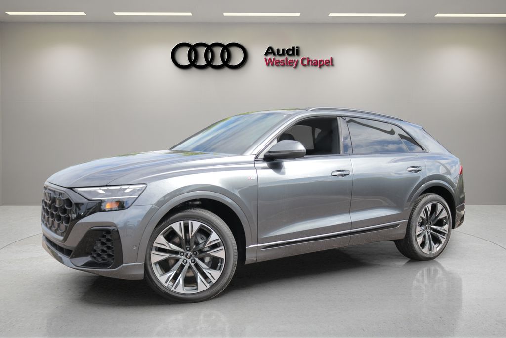  Audi Q8