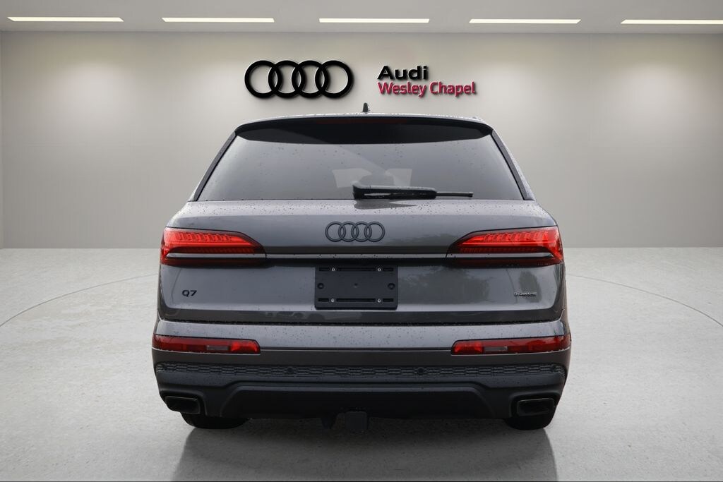 New 2026 Audi Q7 45 Premium Plus SUV