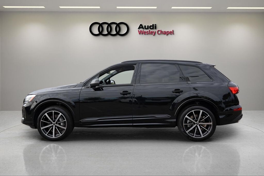 New 2026 Audi Q7 45 Premium Plus SUV