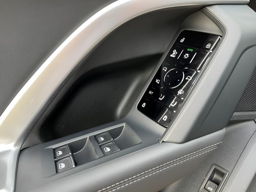 2025 Audi Q5 Premium Plus - Photo 11
