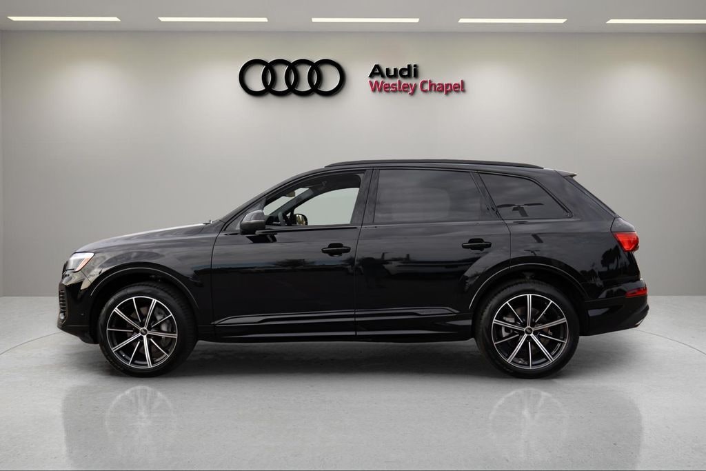 New 2026 Audi Q7 45 Premium Plus SUV