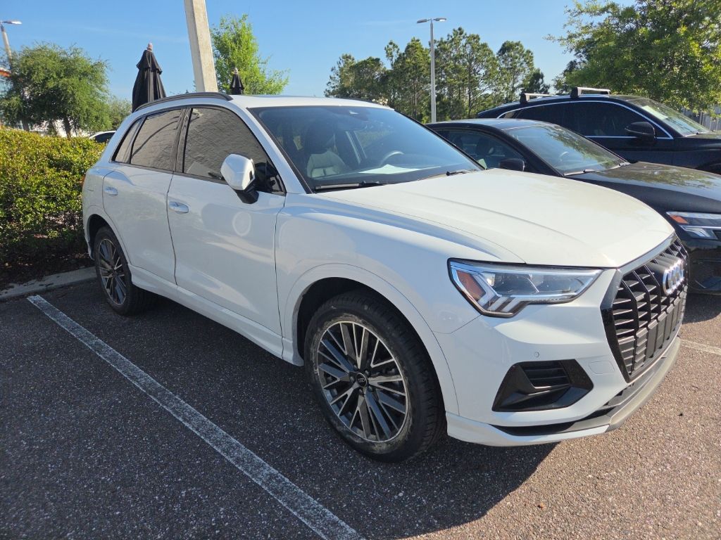 2023 Audi Q3 Premium