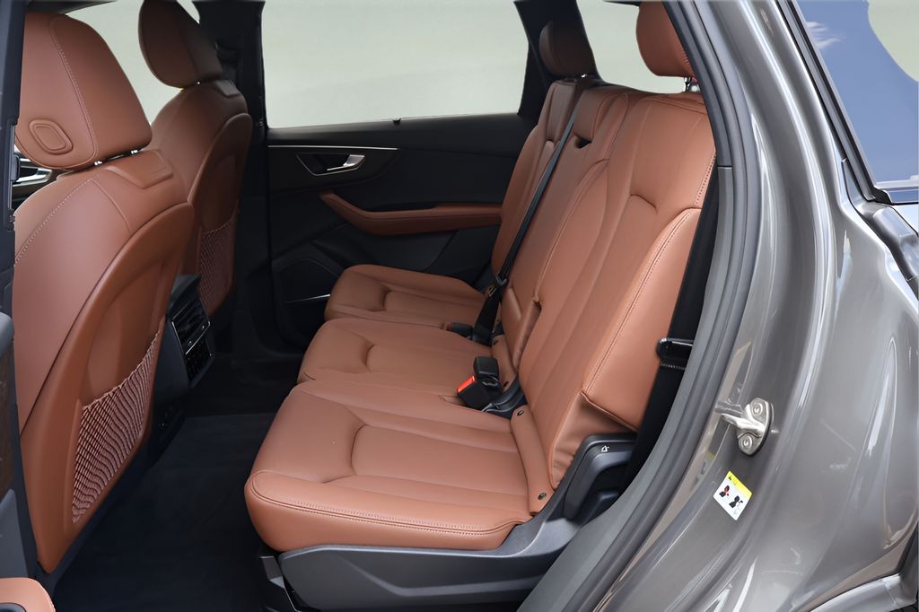 2026 Audi Q7 Premium Plus - Photo 13