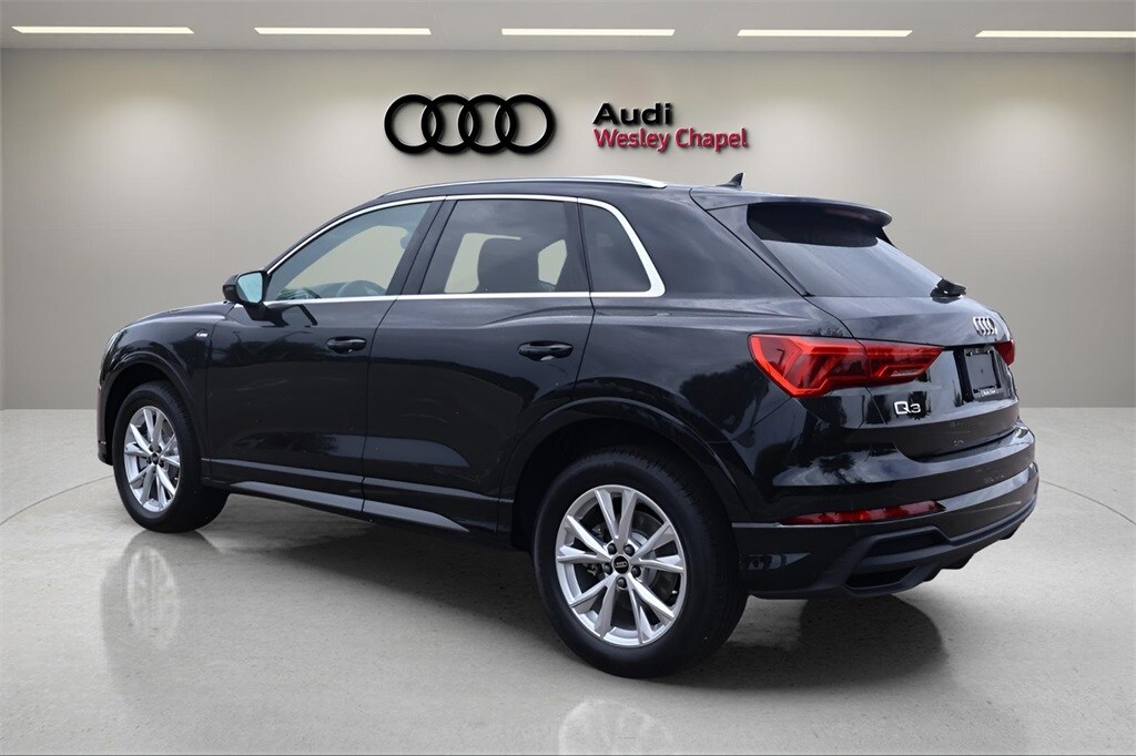 2025 Audi Q3 Premium S line photo 3
