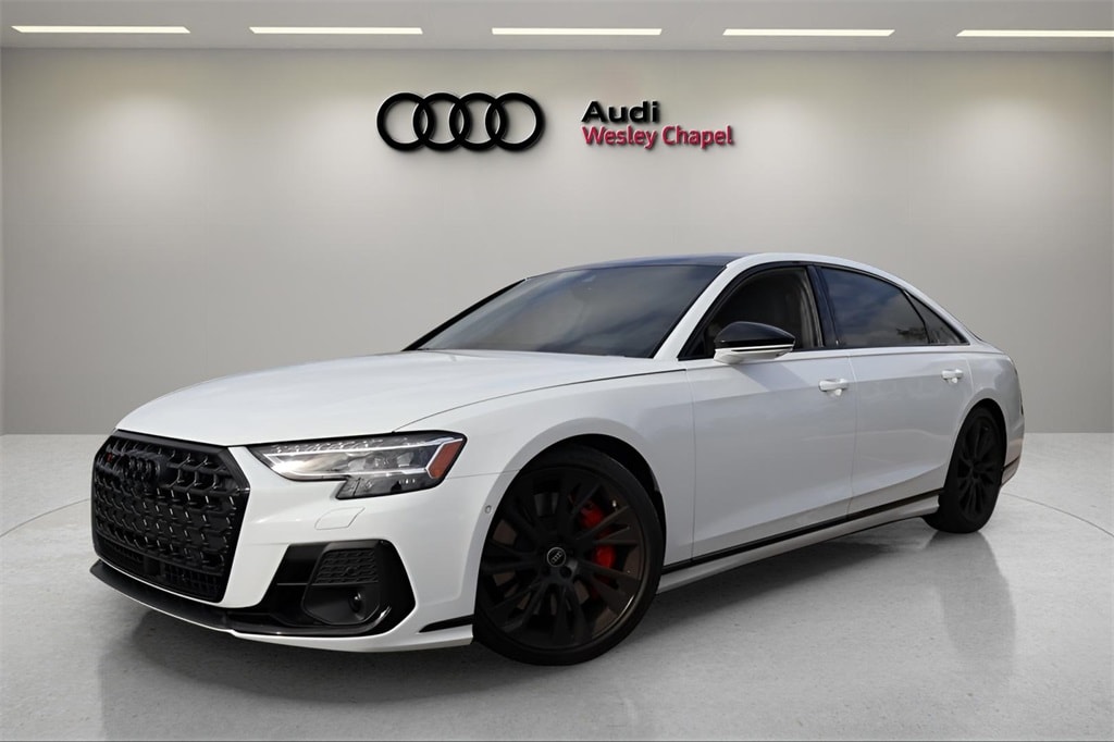 2025 Audi S8 Base's photo
