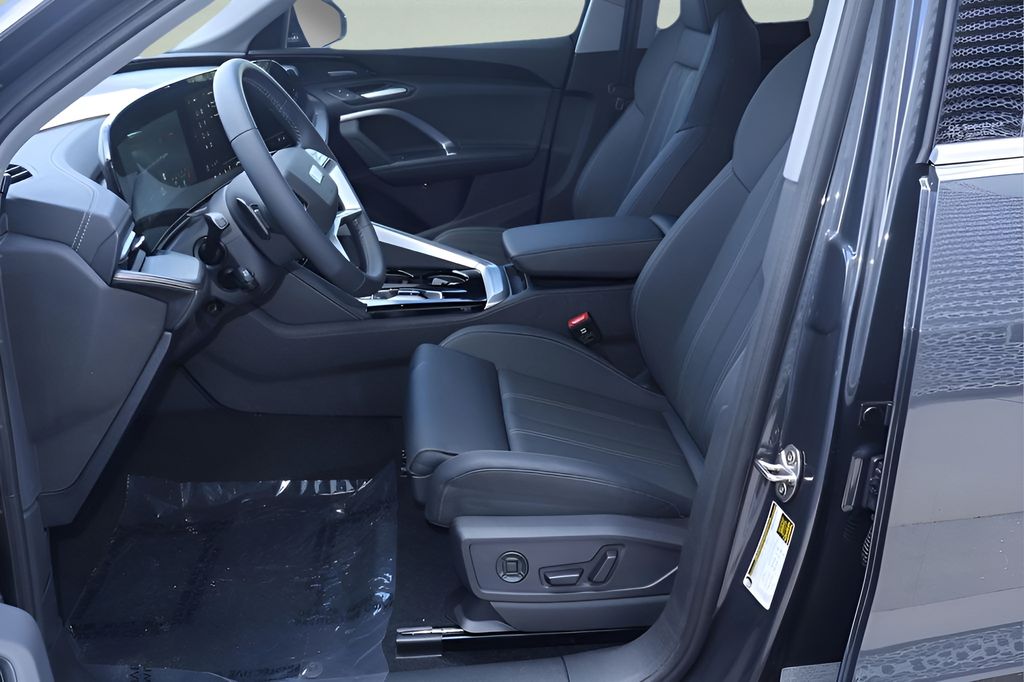 2025 Audi Q5 Sportback Premium Plus - Photo 11