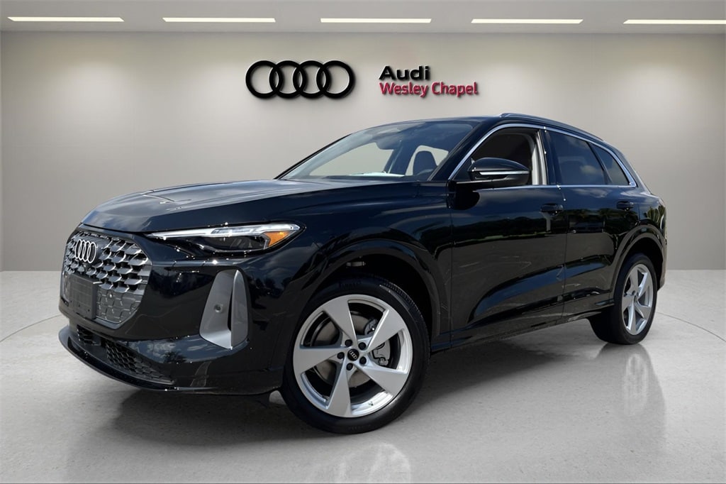 2025 Audi New Q5 Premium Plus's photo