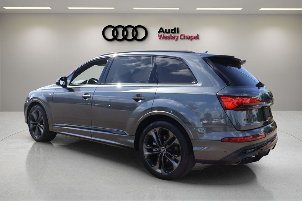 New 2026 Audi Q7 55 Premium SUV