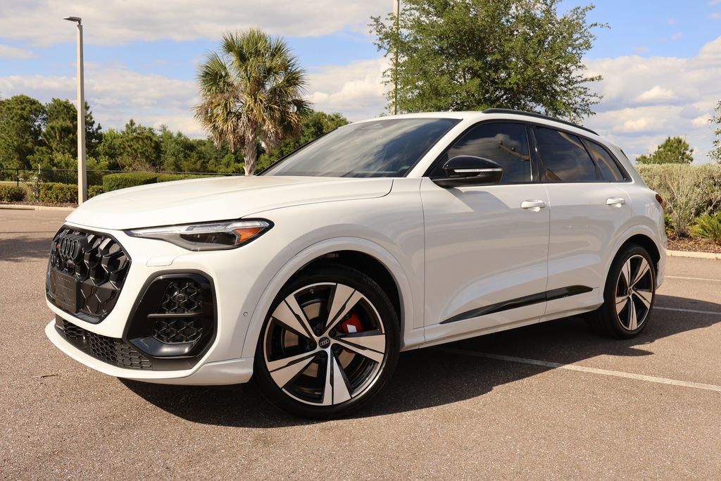 2026 Audi SQ5 Premium Plus quattro's photo
