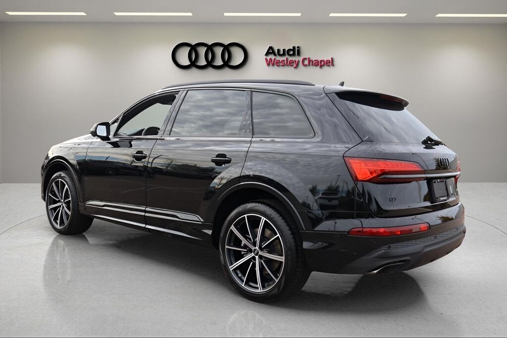 New 2026 Audi Q7 45 Premium Plus SUV