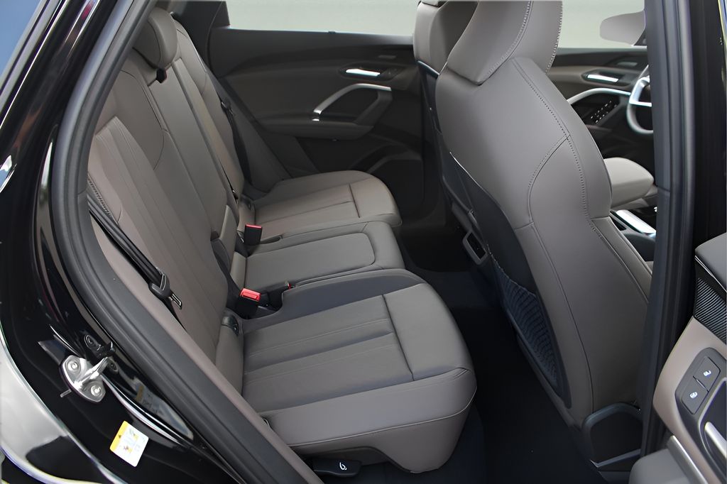 2025 Audi Q5 Premium Plus - Photo 15
